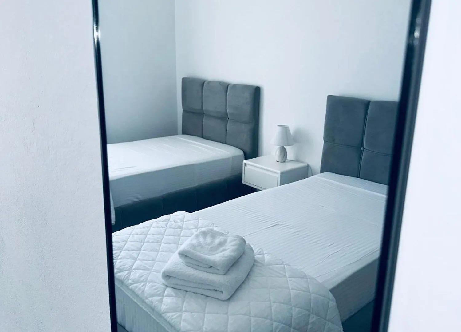 Hotel Mane Sarandë 0*,  Albanië