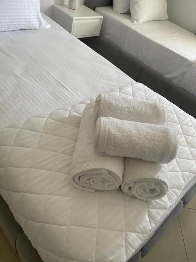 Hotel Mane Sarande 0*,  Albania