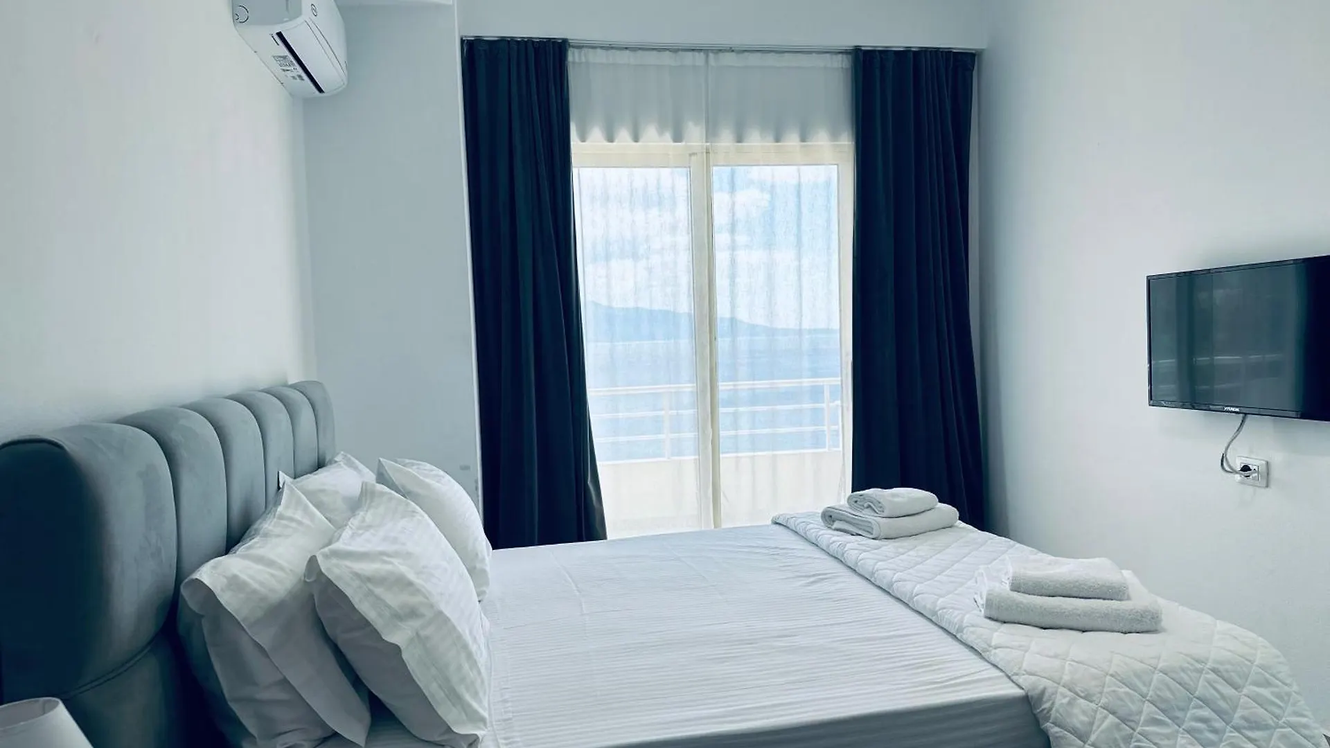 Hotel Mane Sarande 0*,  Albania
